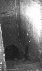 Sant Vicenç de Castellet. Maig 1938. Obertura del refugi subterrani aprofitant el desnivell del terreny on avui hi ha el monument a Anselm Clavé. (Cartera: 8).