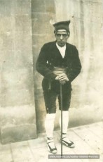 Francesc Vinyals, a punt per a la representació dels Pastorets del 1928
