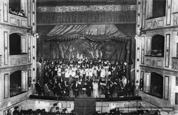 L'Orfeó Manresà dirigit pel mestre Miquel Blanch Roig (1931)