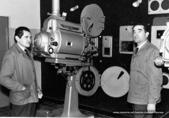 Joan Baguès i Salvador Vicens a la cabina (1968)

