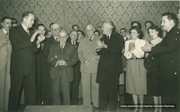 "El procés de Mari Dugan" amb Martí Camprubí, (?) el Sr Àngel Mata (apuntador), Crispina Gros, Rosa Vila  i Xavier Francàs... (1958)