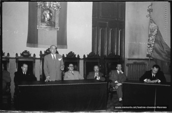 Parlaments durant la recepció a lAjuntament en motiu de les noces d'or de l’Orfeó. (1951)