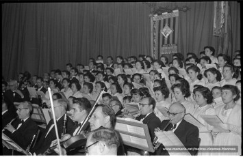  L'Orfeó Gracienc i  l'Orfeó Manresà en el  concert en motiu de les Noces d'Or. (1951)
