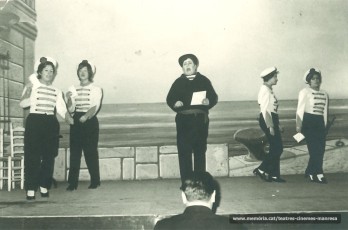 D'esquerra a dreta: Glòria Roses, Conxita Garrido, Joan Vilamajó, Carme Viladrich i Magda Oliveras. Dirigeix Francesc Torra. A la sarsuela "Molinos de Viento" (19 