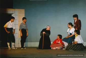 "La Caputxeta Vermella"  a càrrec del Petit Espantall, amb Carles Tatje, Marcel Playa, Gemma Montañà, Marta-Grau, David Pinto i Anna Sensat (1993)