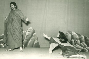 "Una hisória de Cristo" amb Martí Camprubí (Judes) i Rosa Vila (Magdalena). (1956)